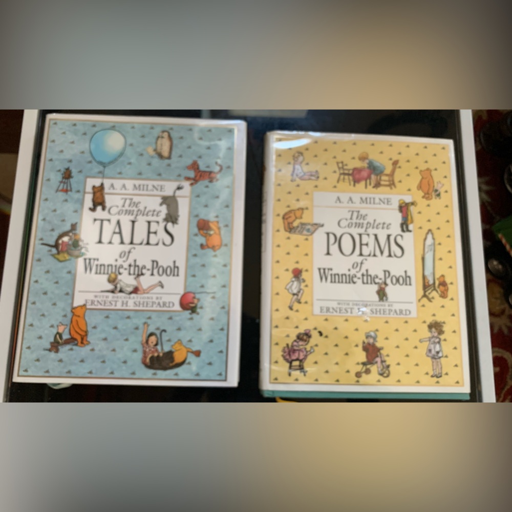Winnie the Pooh books (like new)